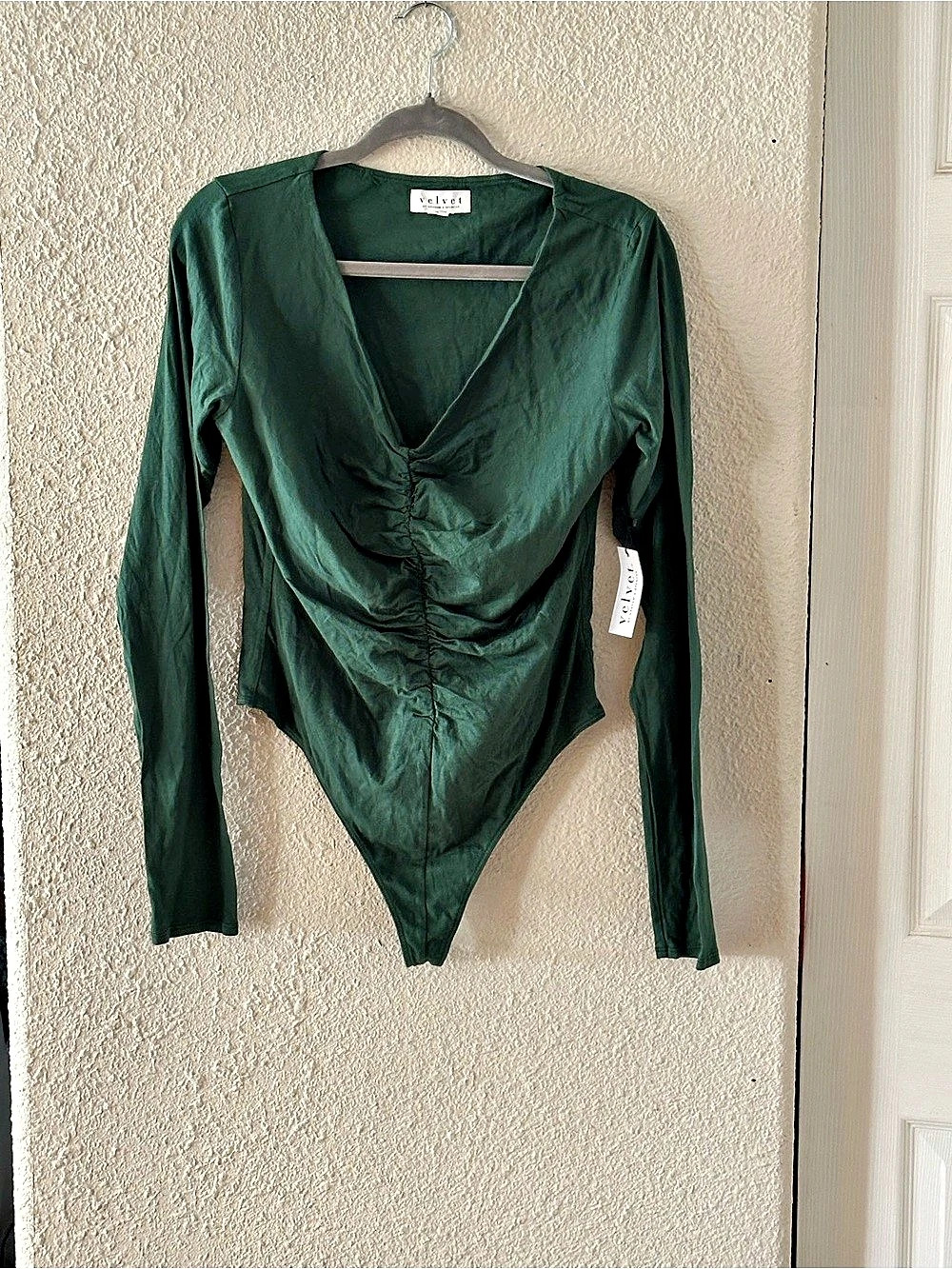 Velvet by Graham & Spencer Leilani Bodysuit Green XL